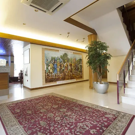 Hotel Dona Sofia 3*