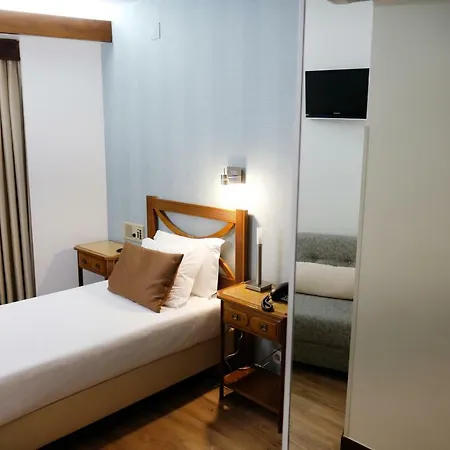 Dona Sofia Hotel